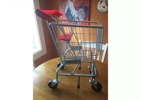 Melissa & Doug child's shopping cart