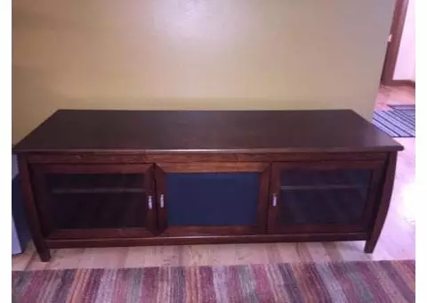 Solid wood stereo console table